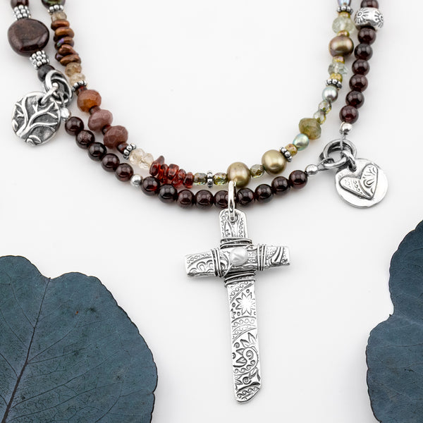 Romans Road Necklace - Holly Lane