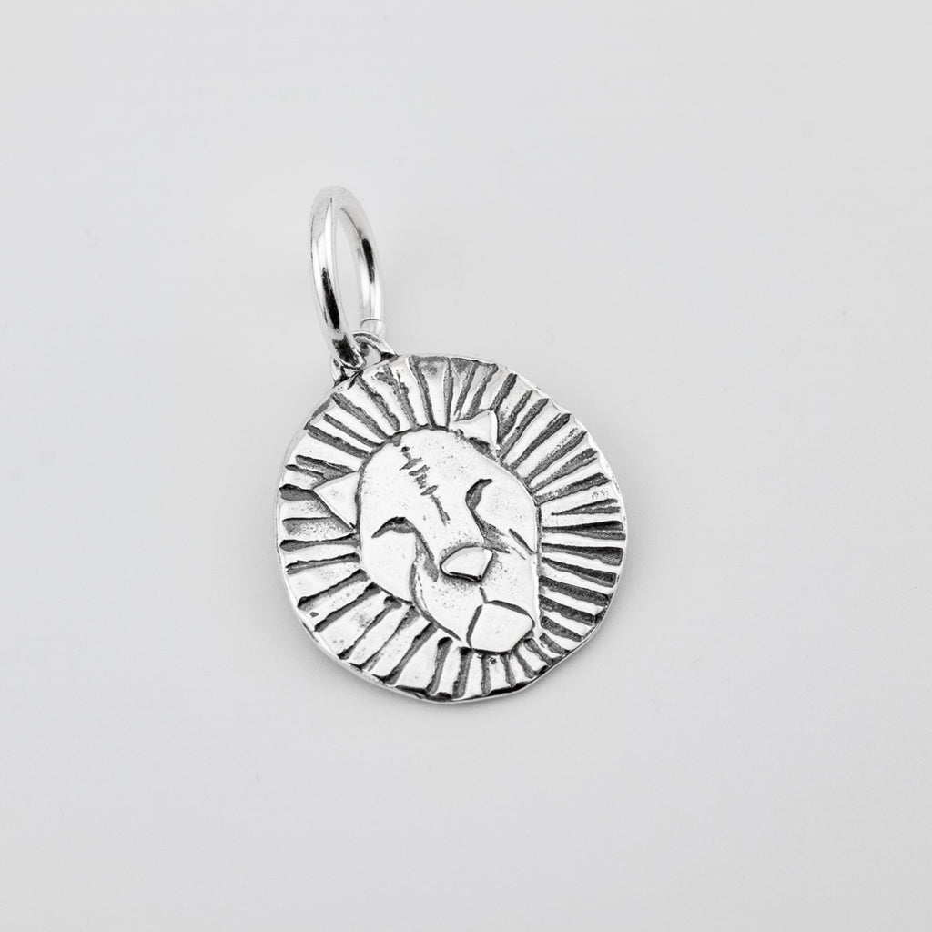 Fear Not Pendant - Holly Lane