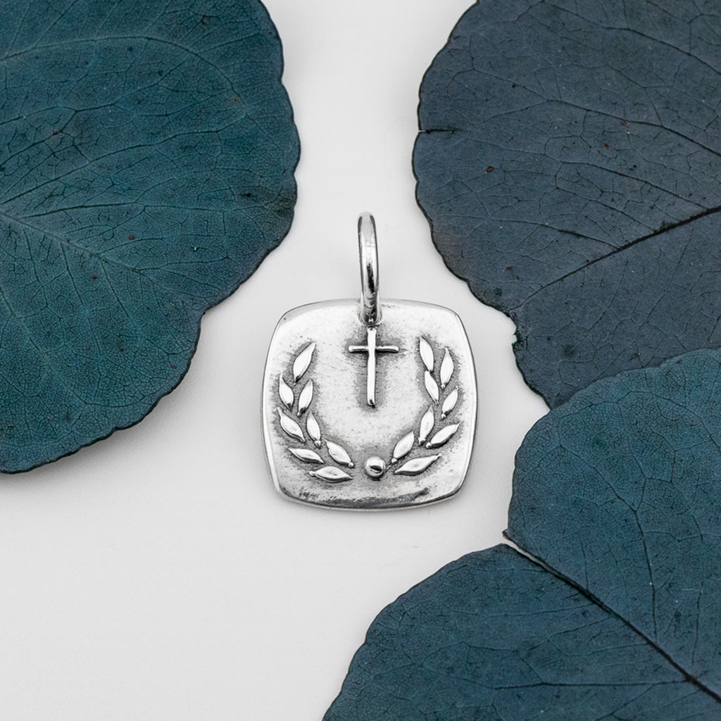 Run to Win Charm - Holly Lane