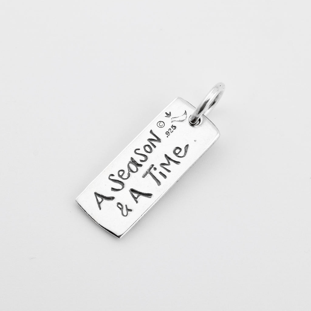 Seasons Charm - Holly Lane