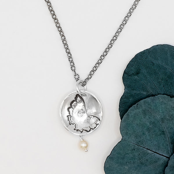 Concave Butterfly Necklace