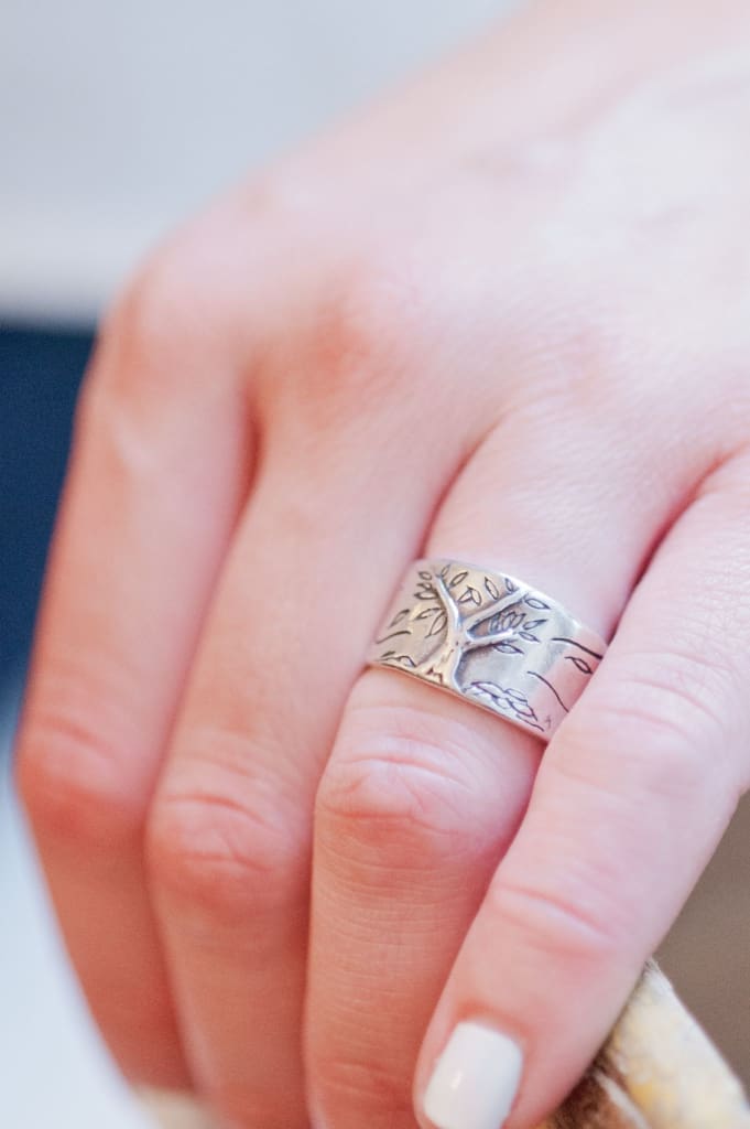 Holly Lane Christian Jewelry - God Around Us Ring