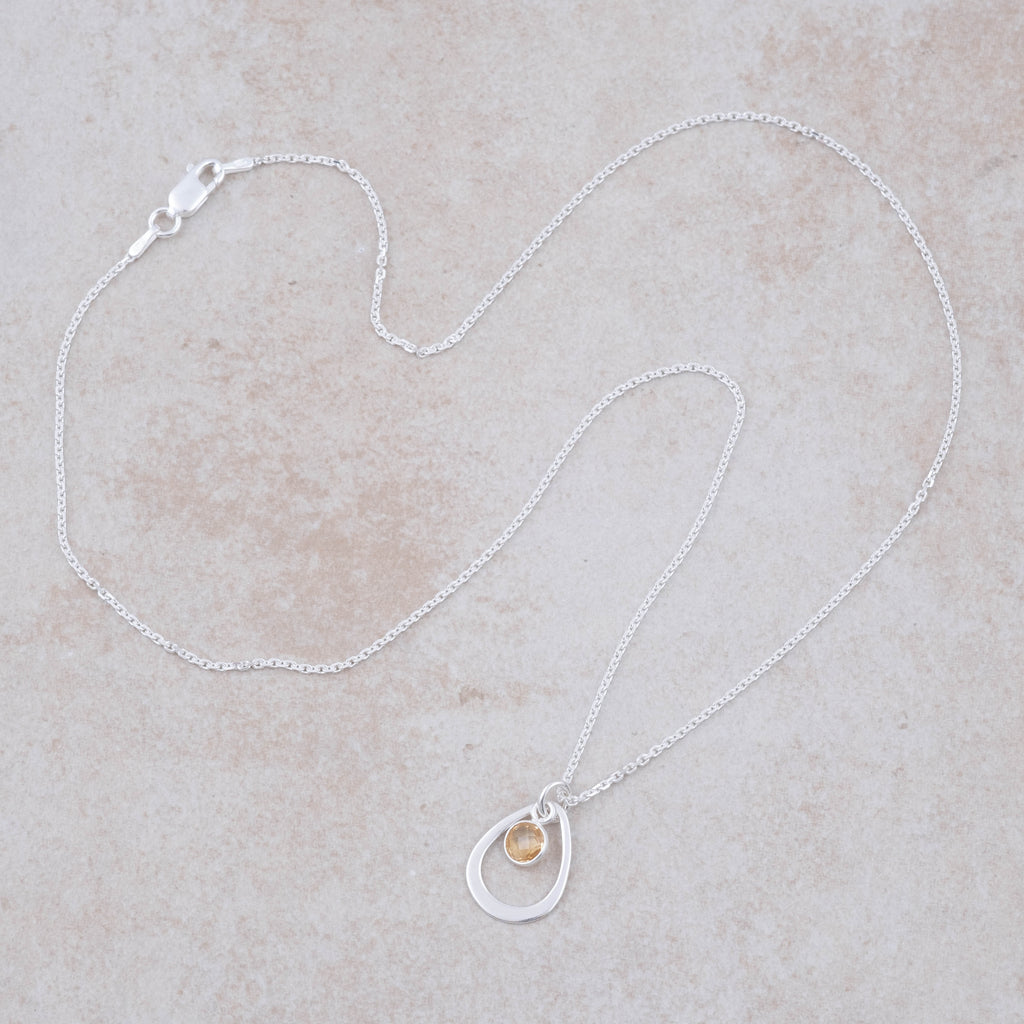 Lantern Necklace - Holly Lane