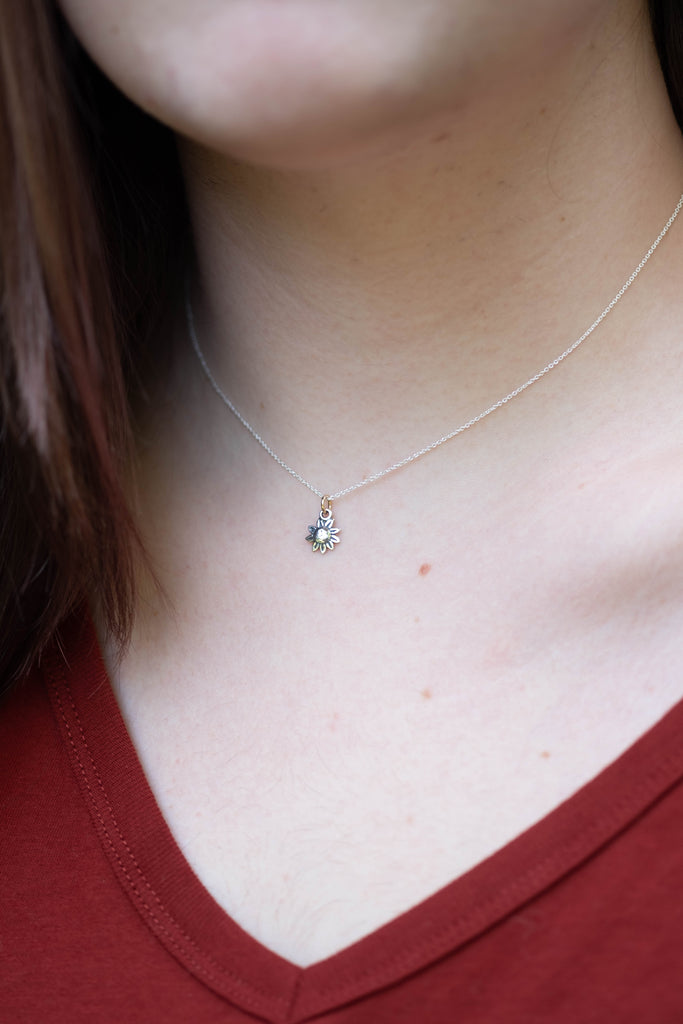 Little Sunflower Necklace - Holly Lane