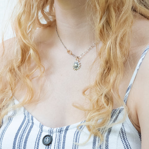 Sunflower Pendant - Holly Lane