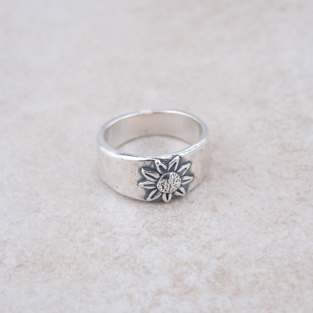 Sunflower Ring - Holly Lane