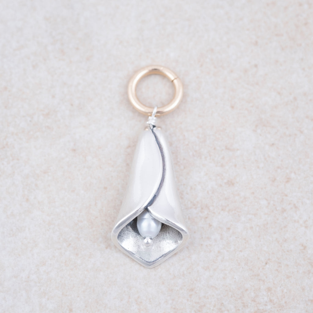 Calla Lily Pendant - Holly Lane