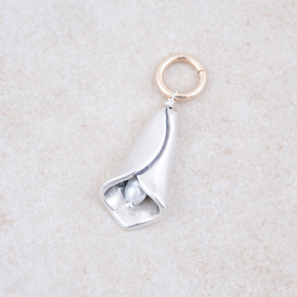 Calla Lily Pendant - Holly Lane