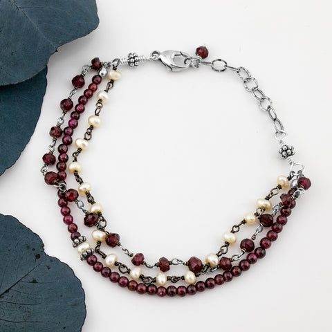 Garnet & Pearl Bracelet - Holly Lane