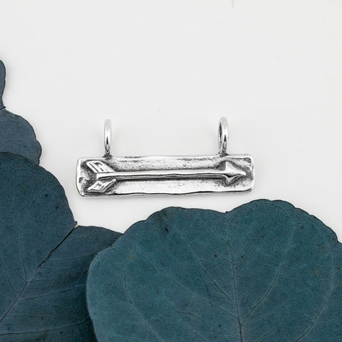 Horizontal Arrow Pendant - Holly Lane