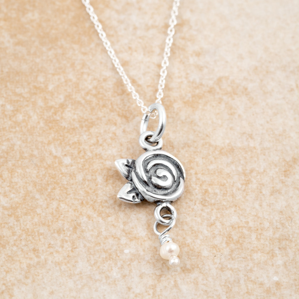 Little Bloom Necklace - Holly Lane