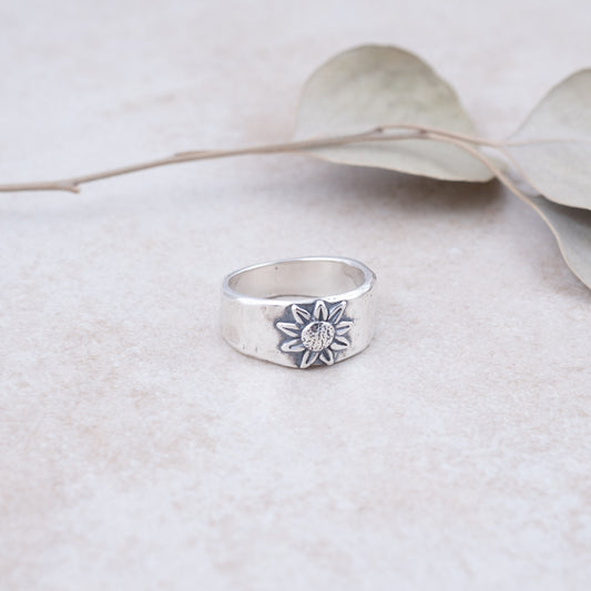 Sunflower Ring - Holly Lane