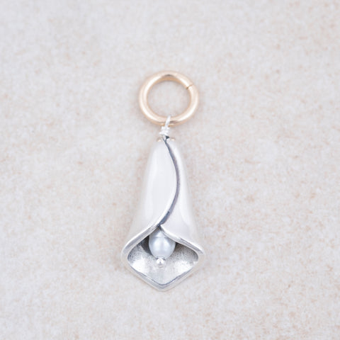 Calla Lily Pendant - Holly Lane